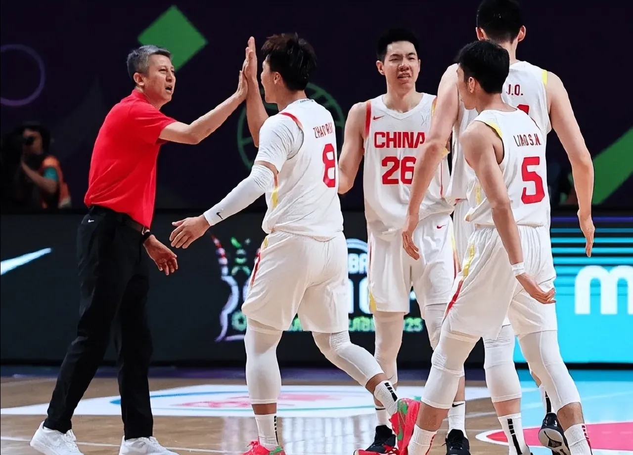 窗口期CBA常规赛焦点战，金州勇士回应争议，更衣室稳定，细节决定成败的简单介绍-MK体育中国  第1张